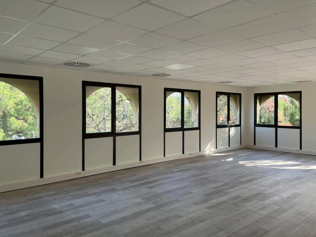 Bureau Aix-en-Provence 110m² Location bureau Aix-en-Provence Bouches-du-Rhône OLBUR2114934 10